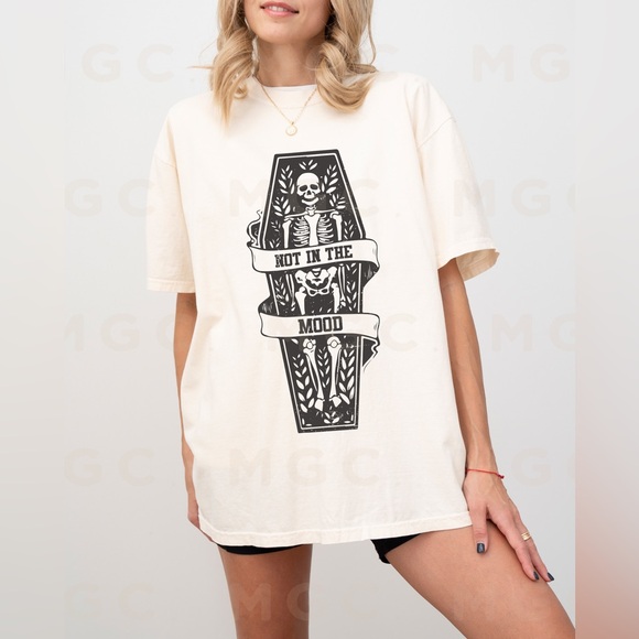 Comfort Colors Not In The Mood Skeleton Coffin Graphic Tee - Picture 2 of 9